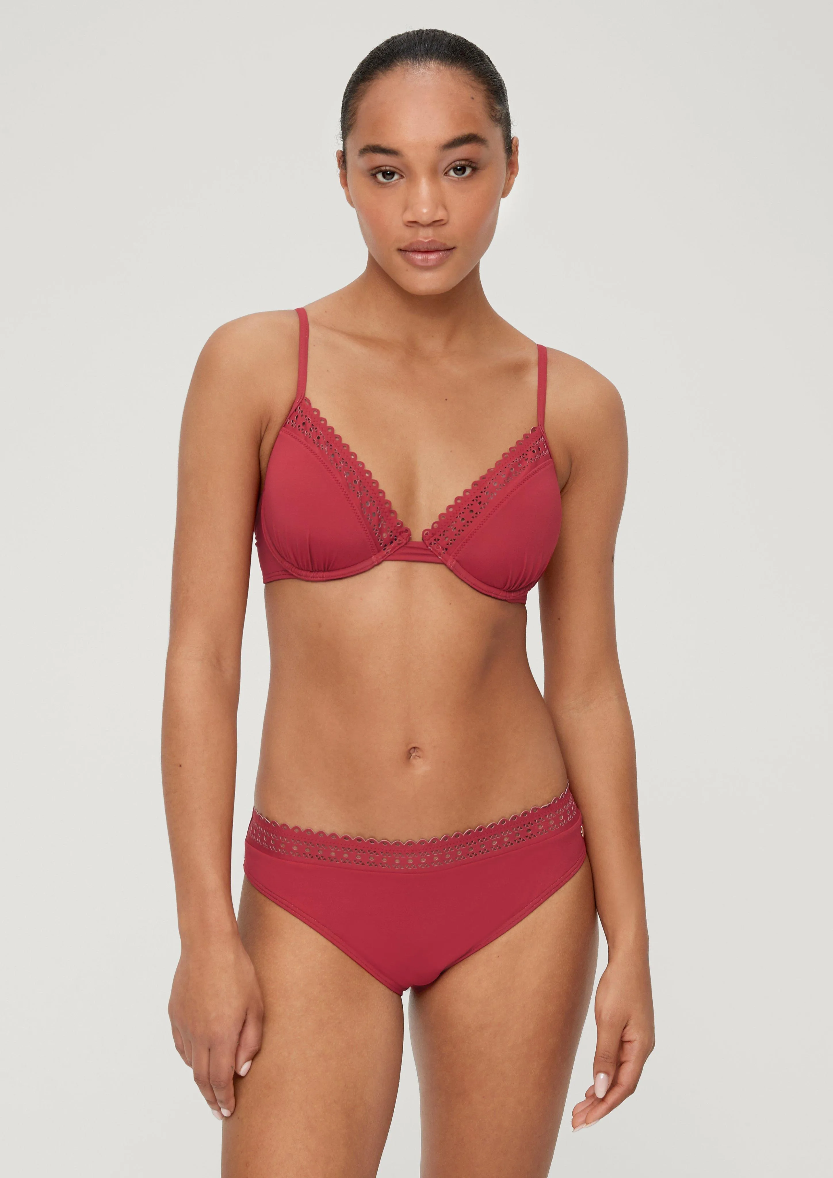 s.Oliver Bikinibroekje met broderie